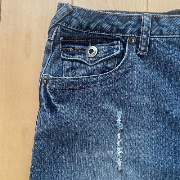 Vintage Y2K stretch denim mini skirt with frayed raw hem size 27 waist, low rise - Picture 4 of 7